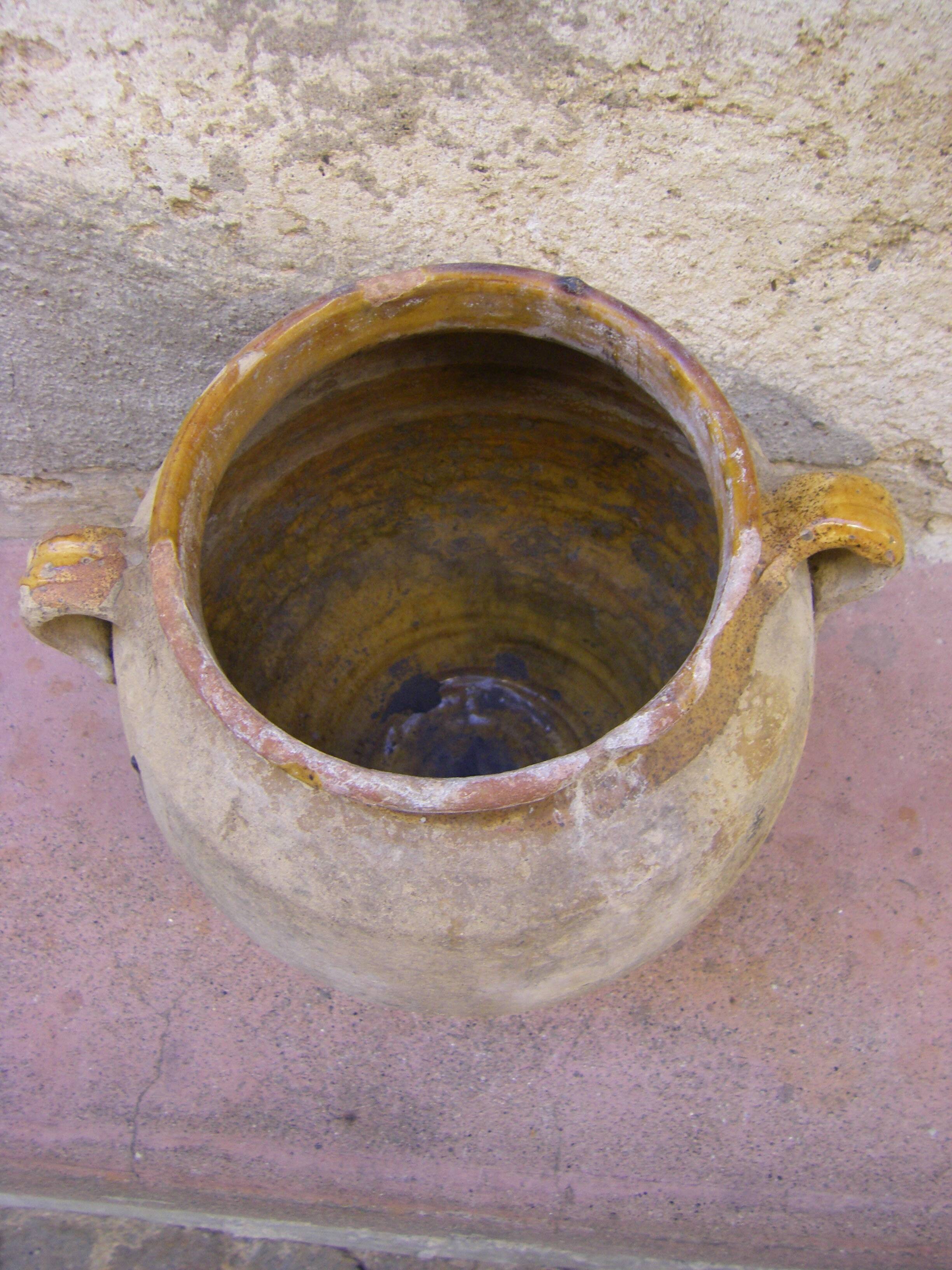 Old grease pot