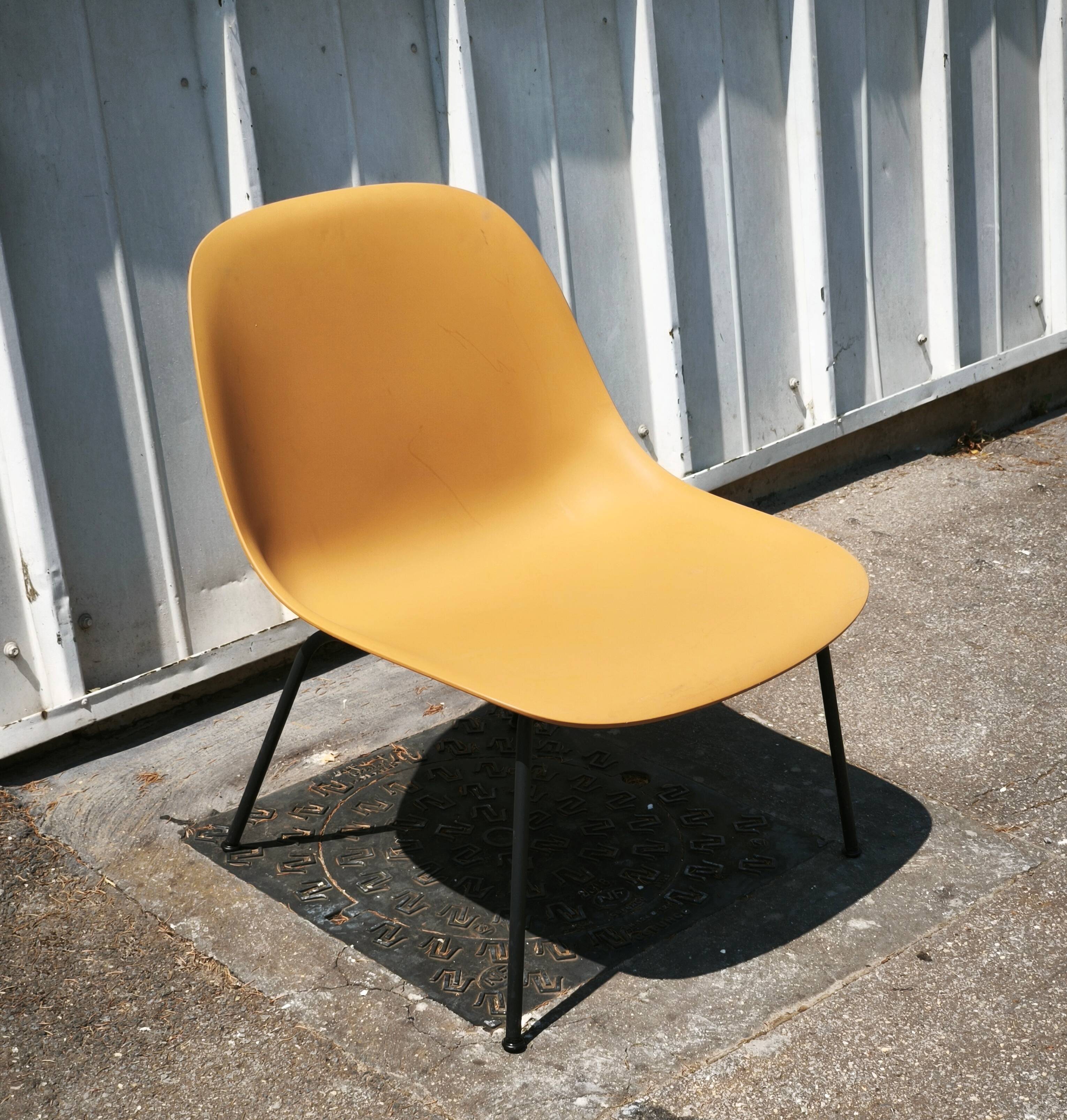Pair of Fiber Lounge armchairs, Muuto