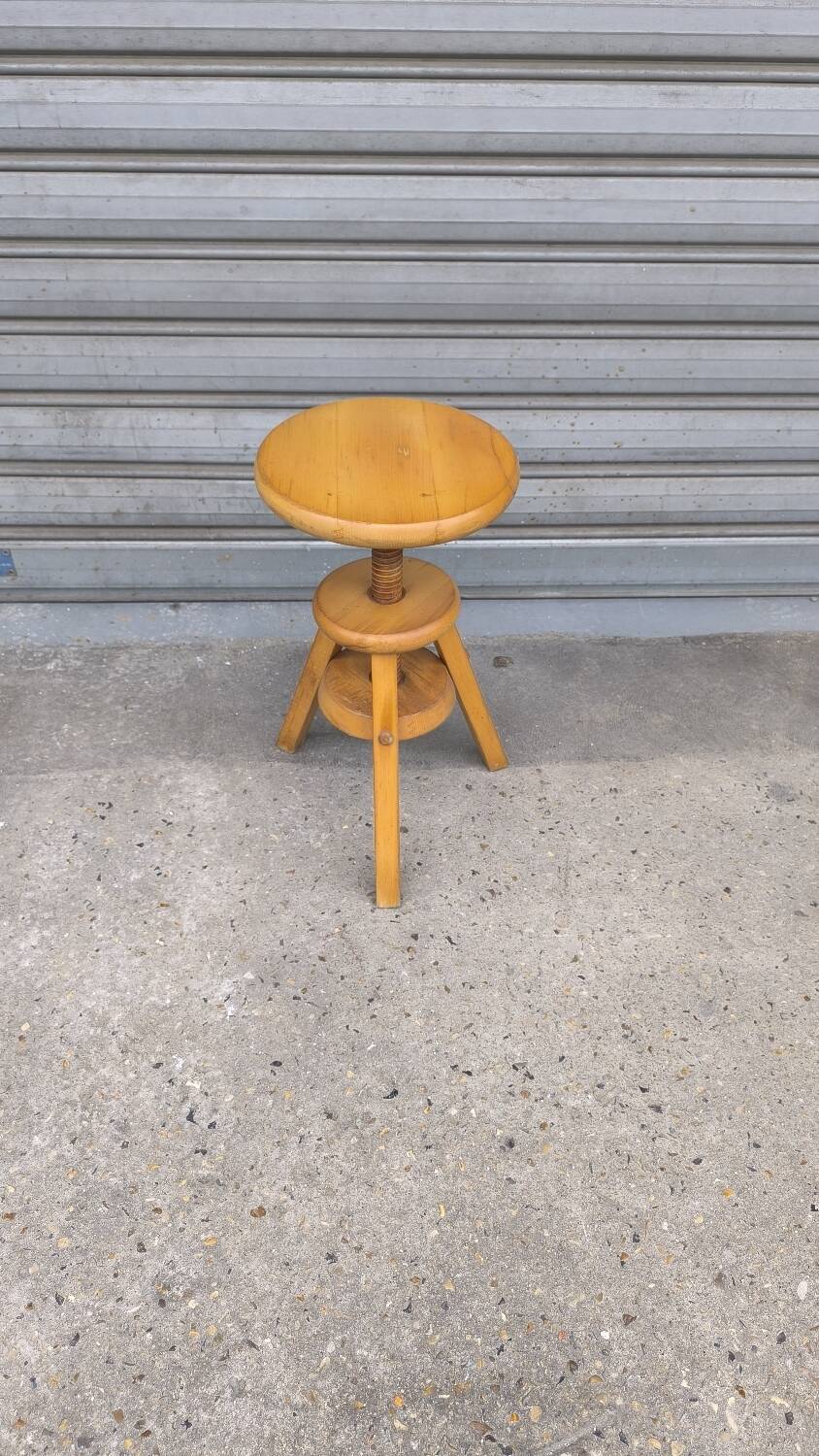 Watchmaker's stool with screw 1970