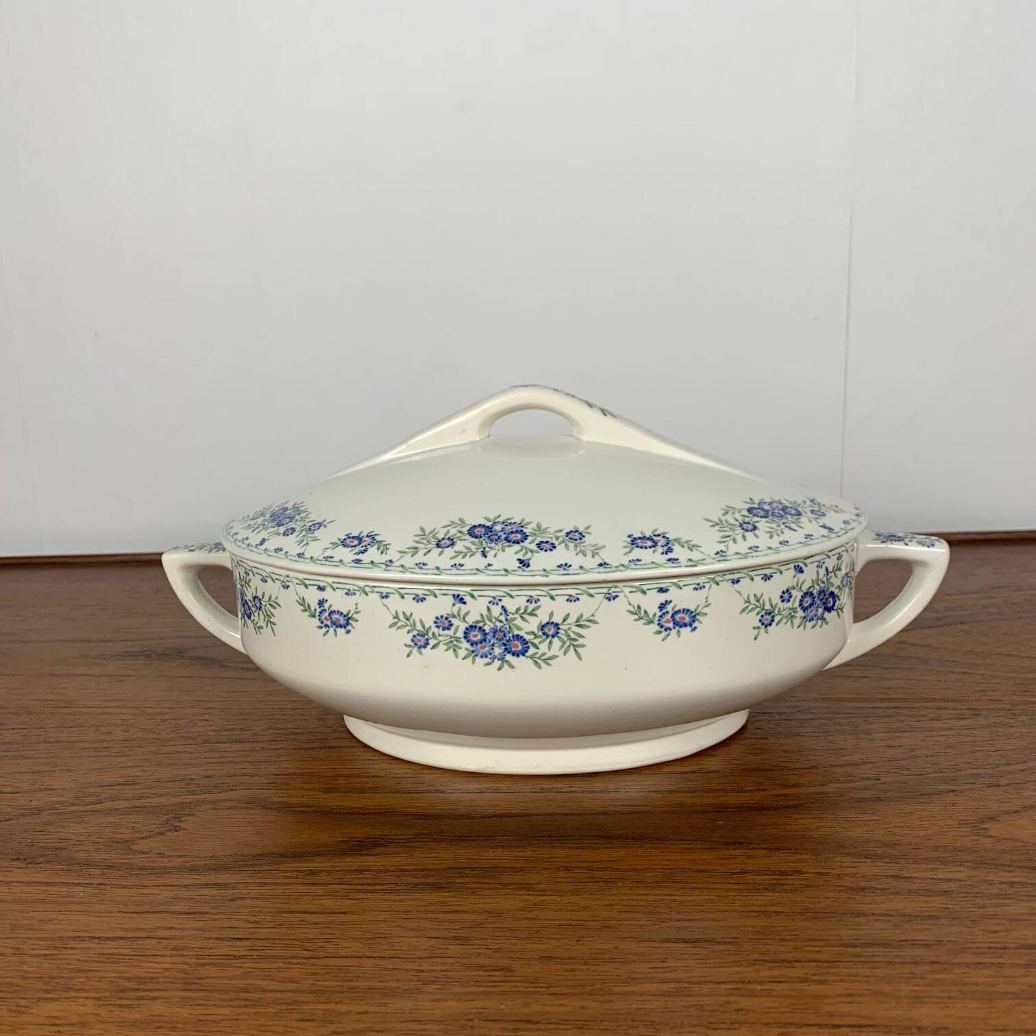 Soupière, légumier Sarreguemines U&C, modèle Marguerite