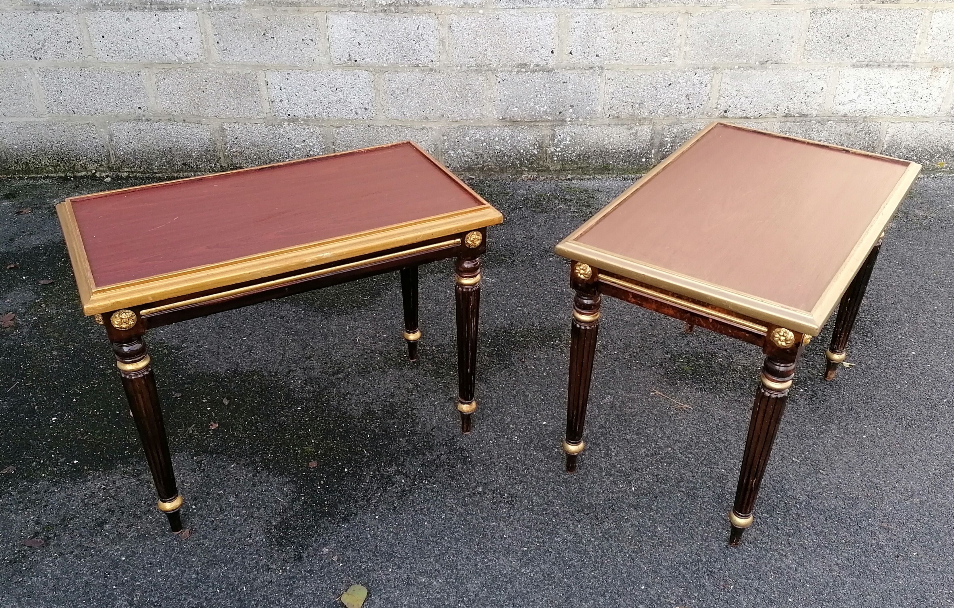 Paire de tables d'appoint