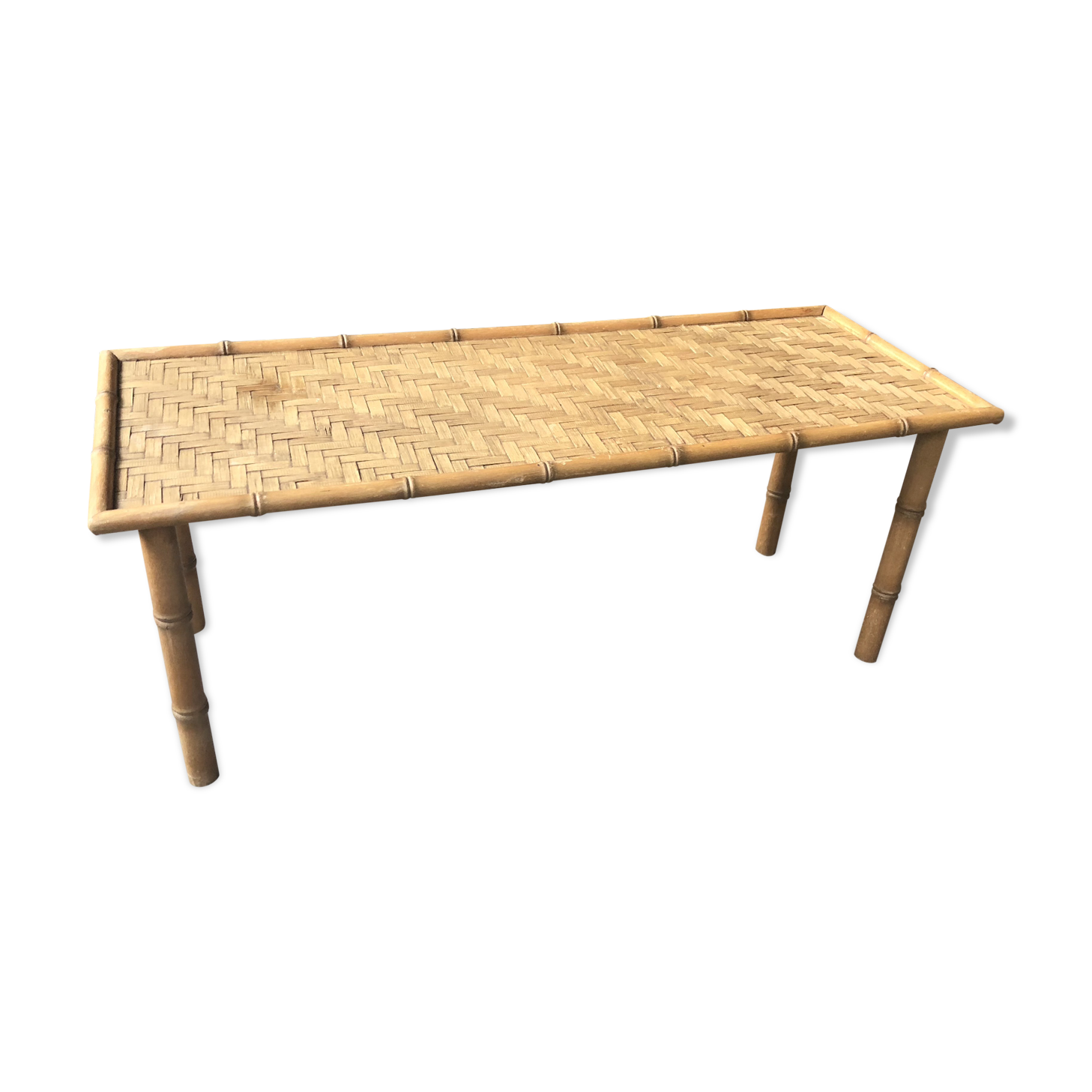 Table basse en rotin vintage