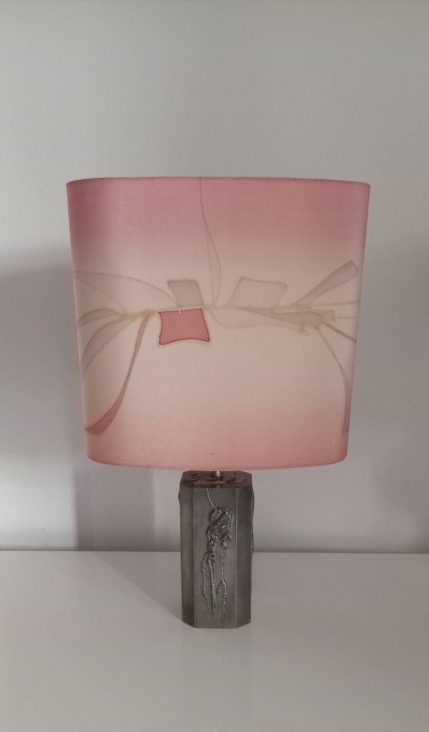 Table lamp