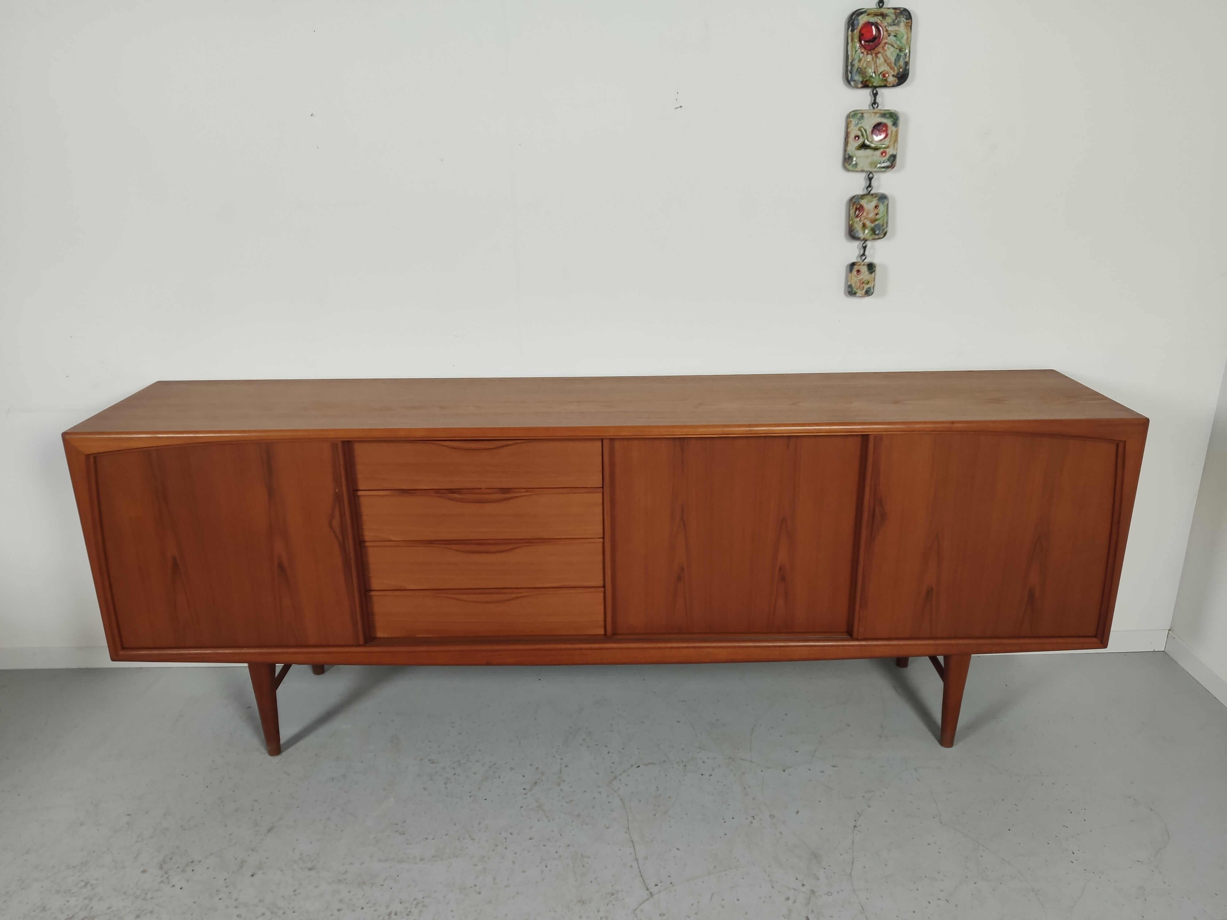 Scandinavian teck line RT Màbel model 272, 60s