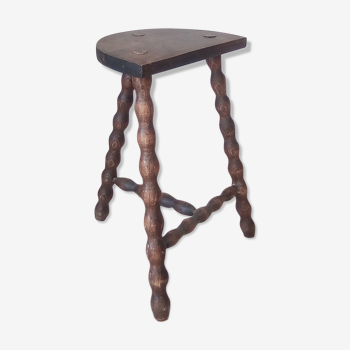 Vintage tripod stool in turned wood