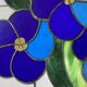 Panneau Vitrail Artisanal à Motif Floral – Verre Coloré, Technique Tiffany