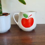 Pichet vintage motif pomme
