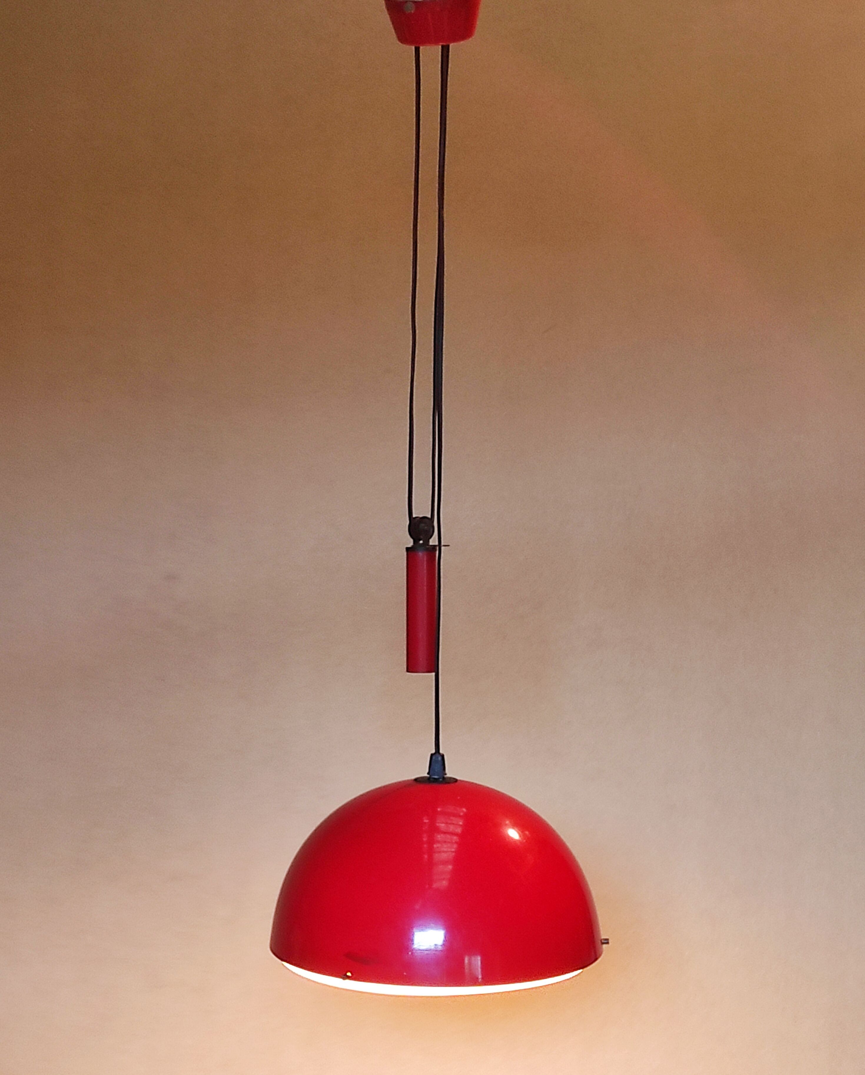 Old Italian vintage suspension rises and falls red 70s