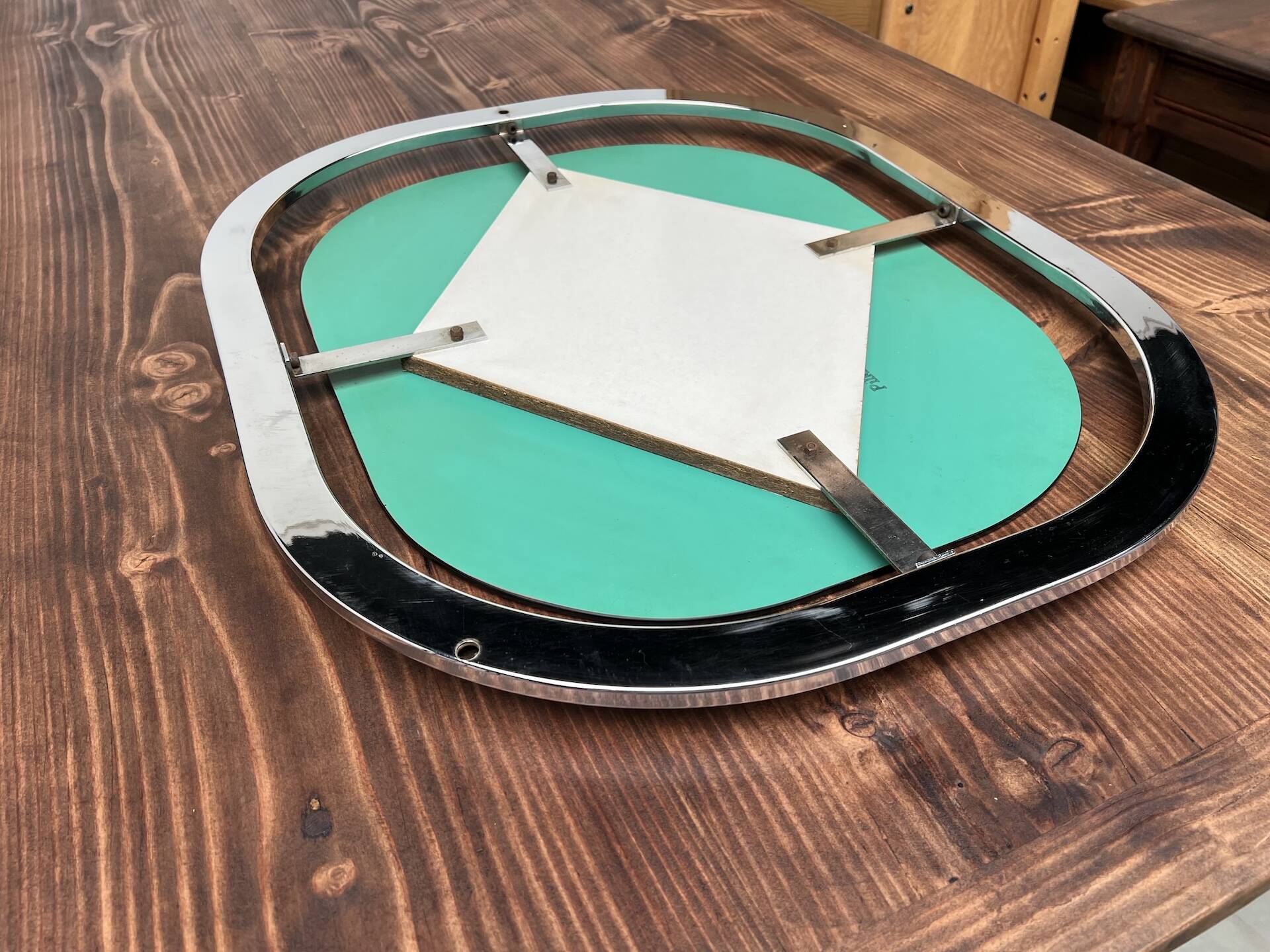Bauhaus mirror in chrome-plated steel