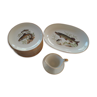 Service porcelaine ancienne thème Poissons