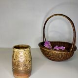 Small speckled sandstone pot