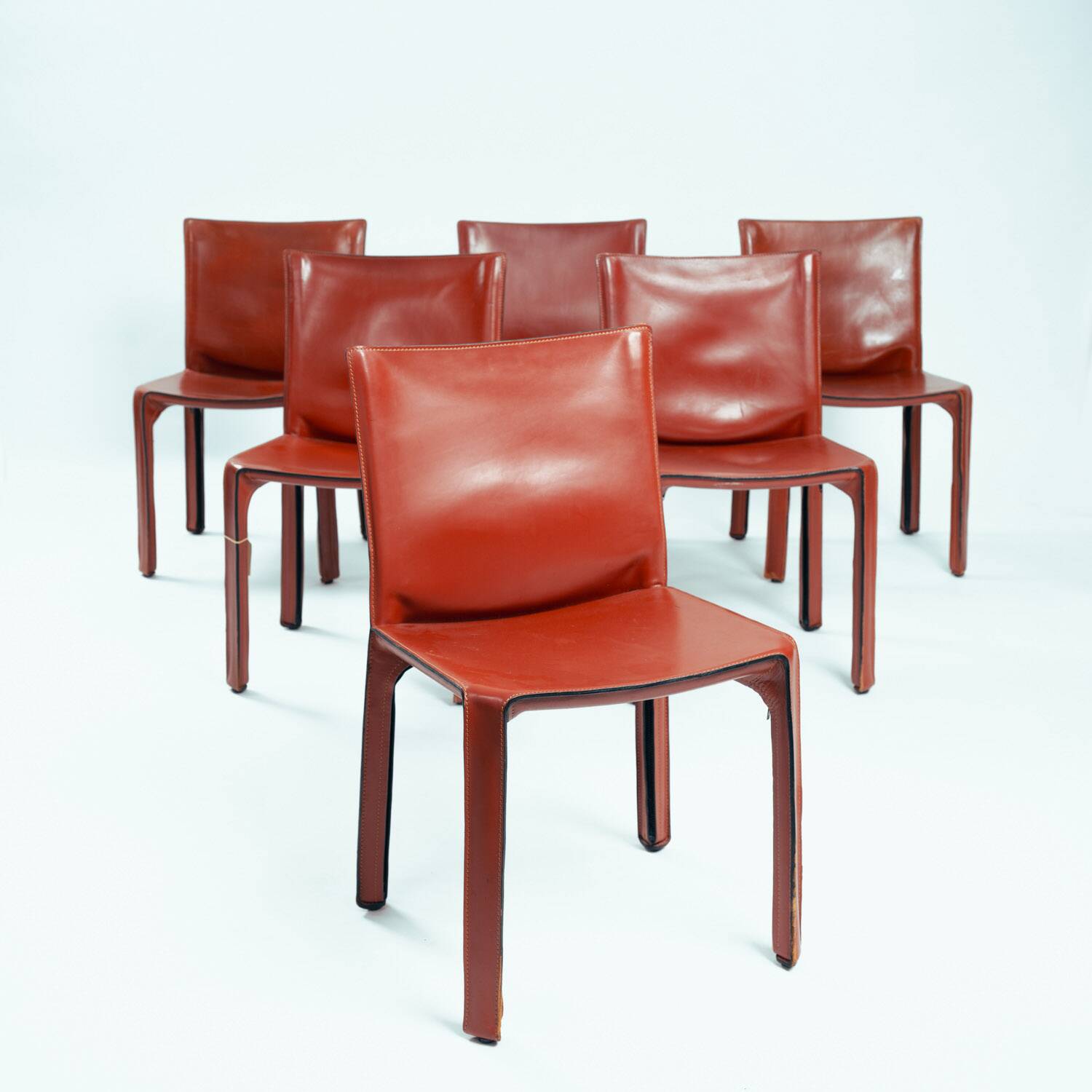 Cassina cab 412 by Mario Bellini in Burgundy dining chairs, 6