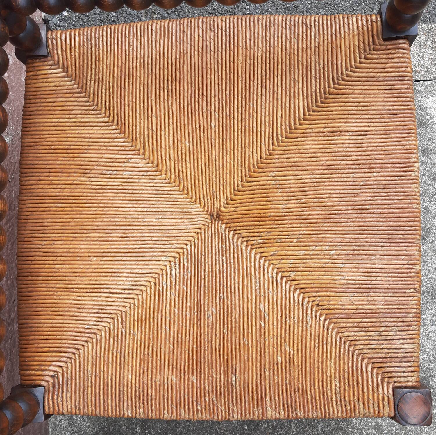 Pair of corner chairs or armchairs "fireplace corner" (Straw seat)