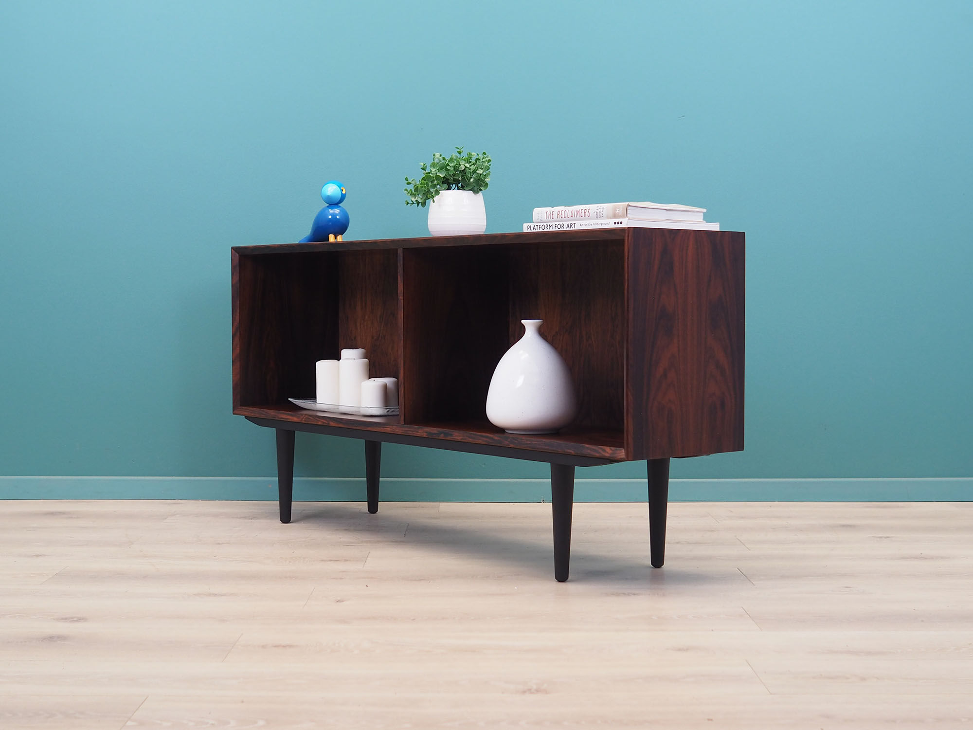 Rosewood bookcase, Danish design, 1970s, manufactured by Brouer Møbelfabrik