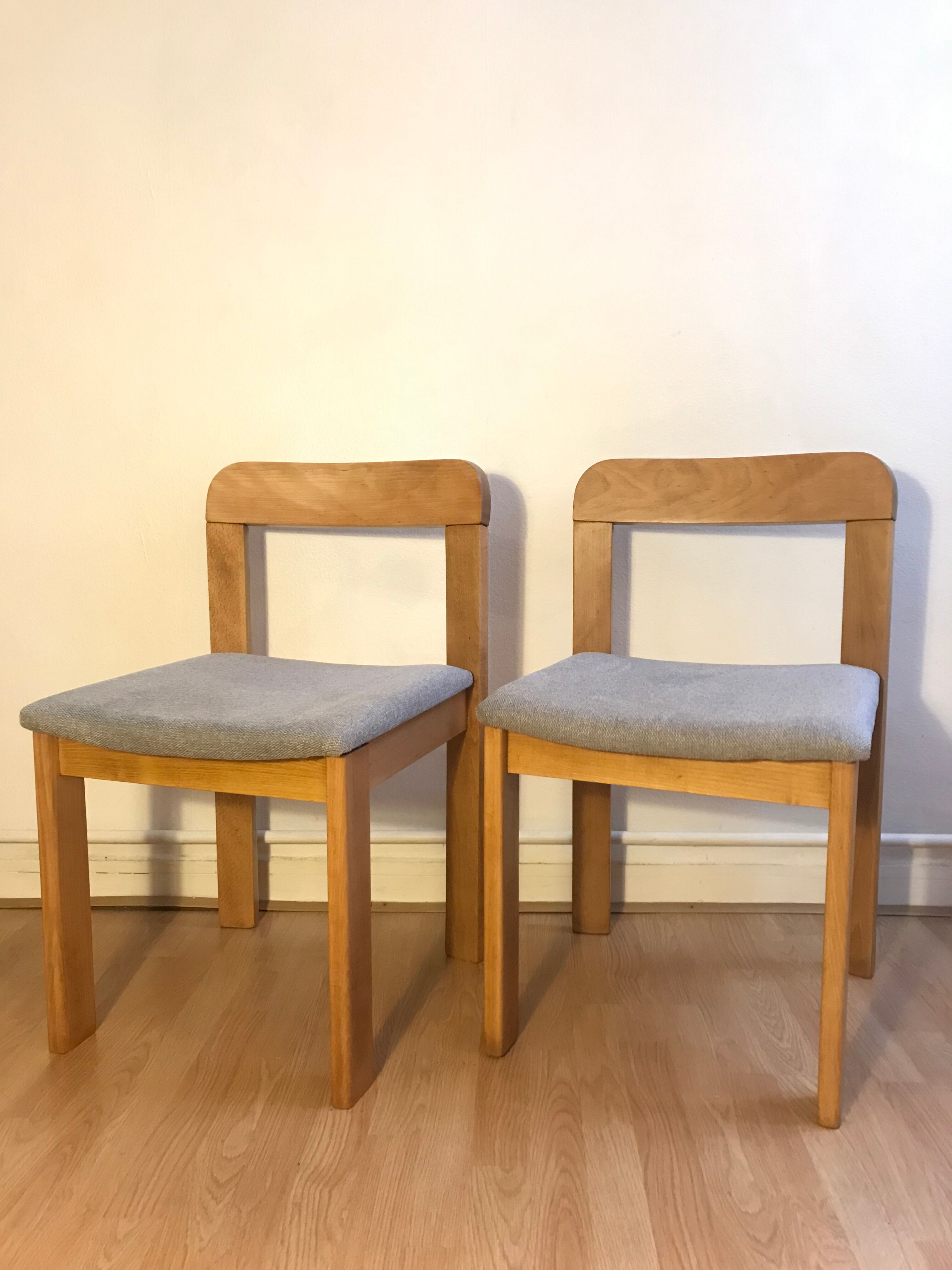 Pair of chairs in beech 60s / 70s