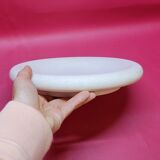 Empty white pocket in cracked ceramic matte François Chatain cup plate