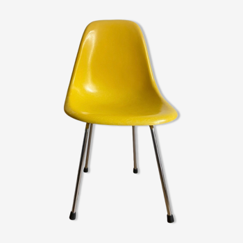 Chaise dsx jaune de Charles & Ray Eames pour Herman miller édition mobilier international