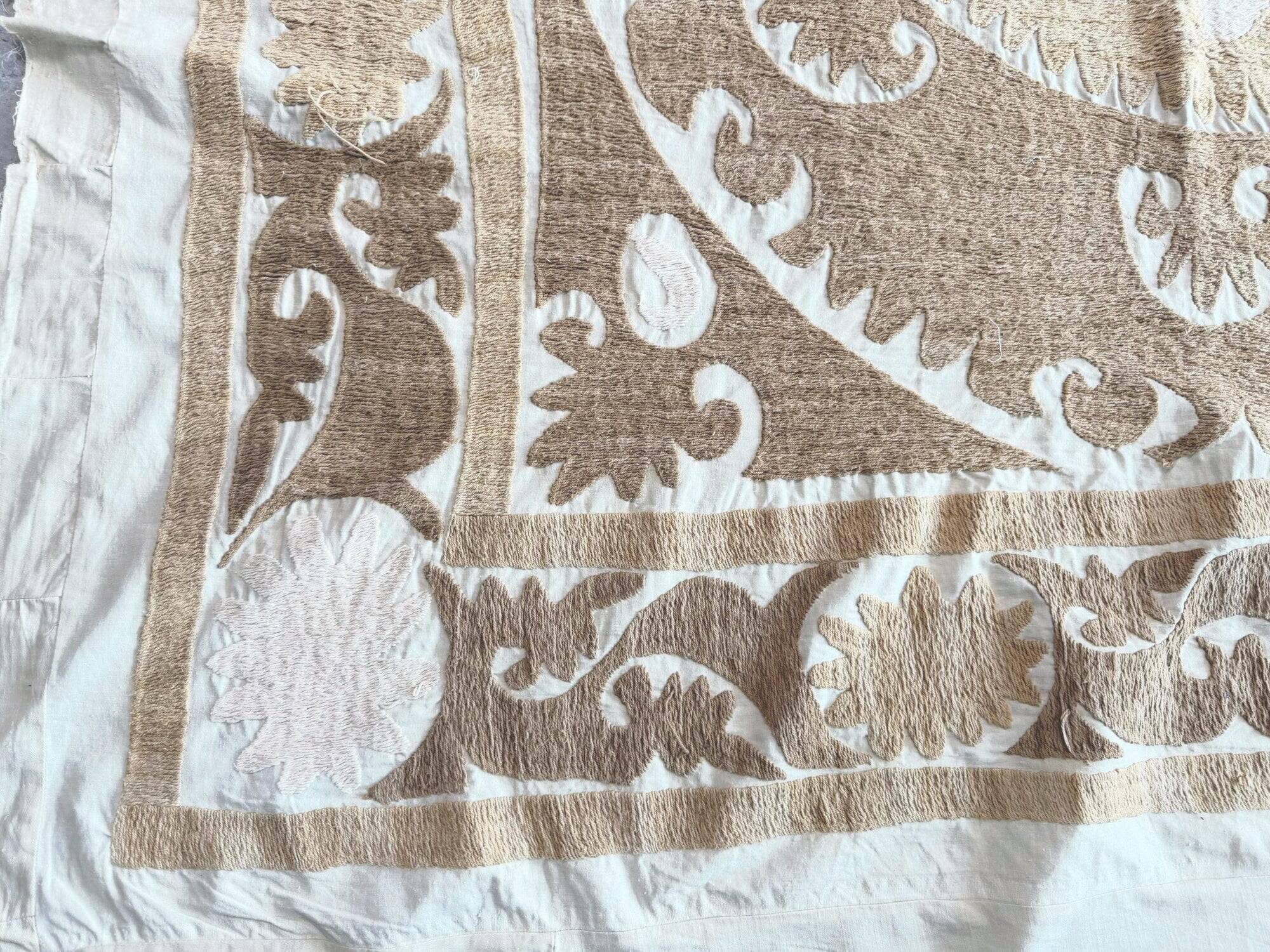 Vintage hand-embroidered tablecloth 150x155 cm