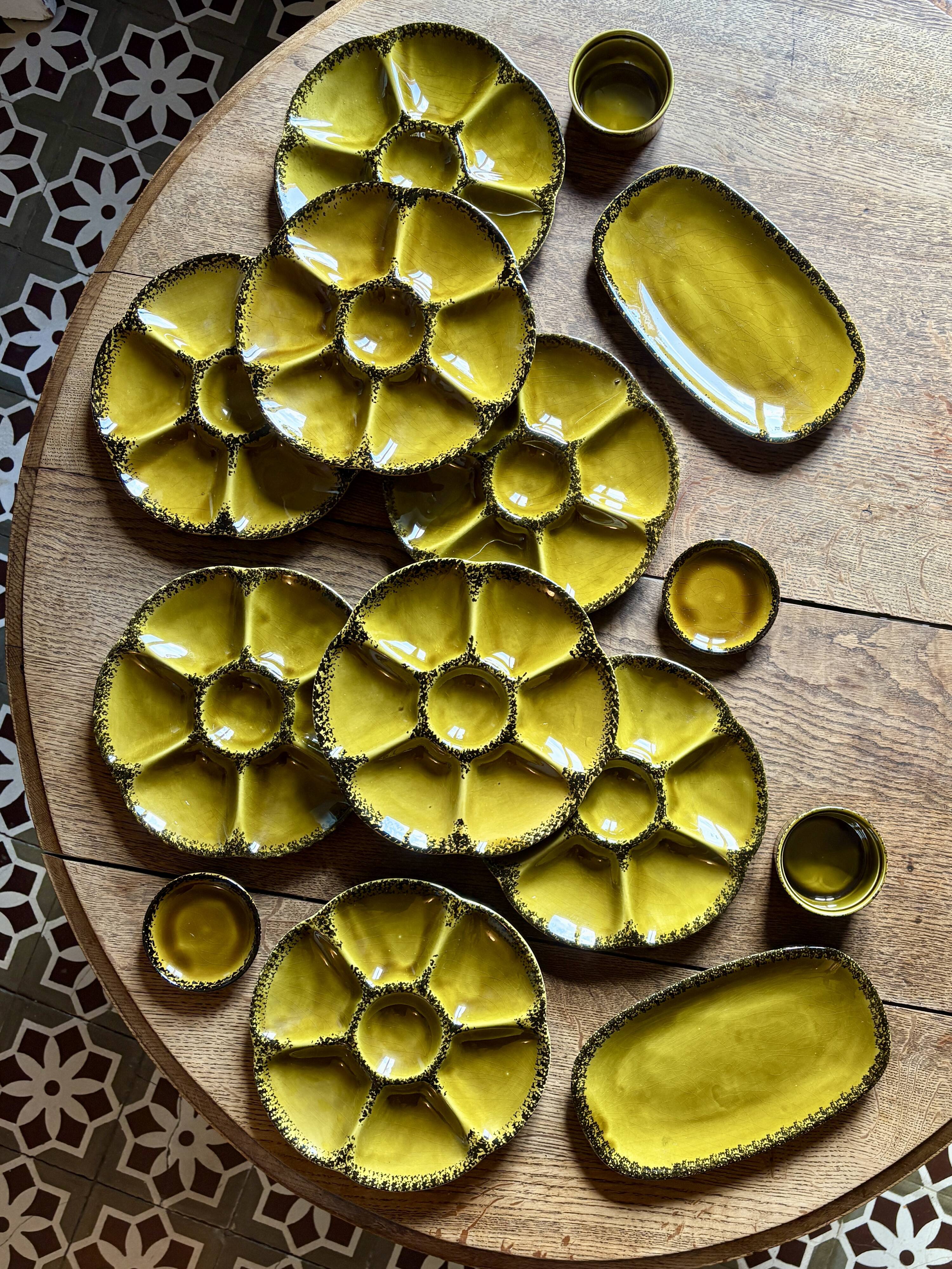 Vintage oyster or shellfish service from Gien