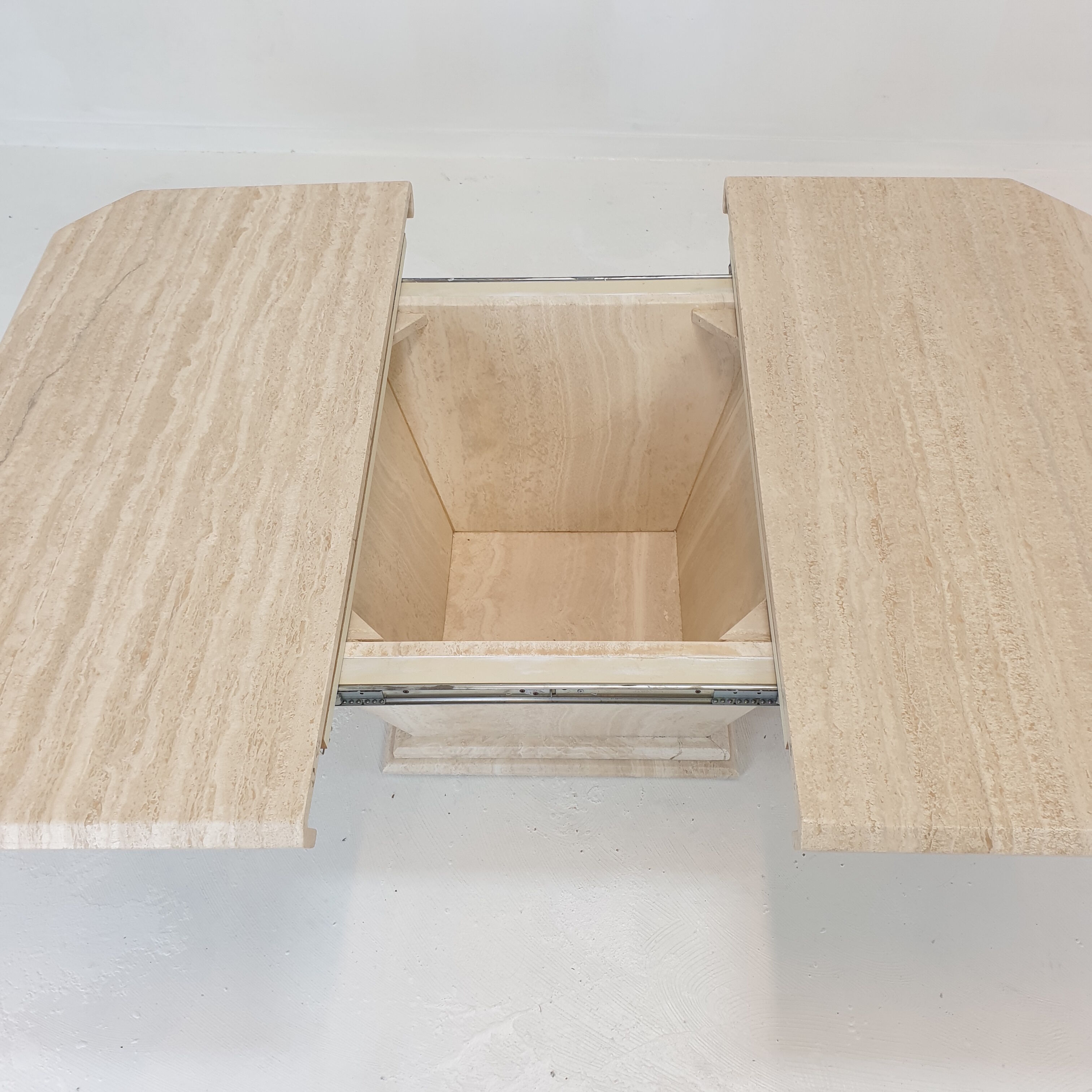 Italian Travertine Bar table or Coffee Table, 1980s