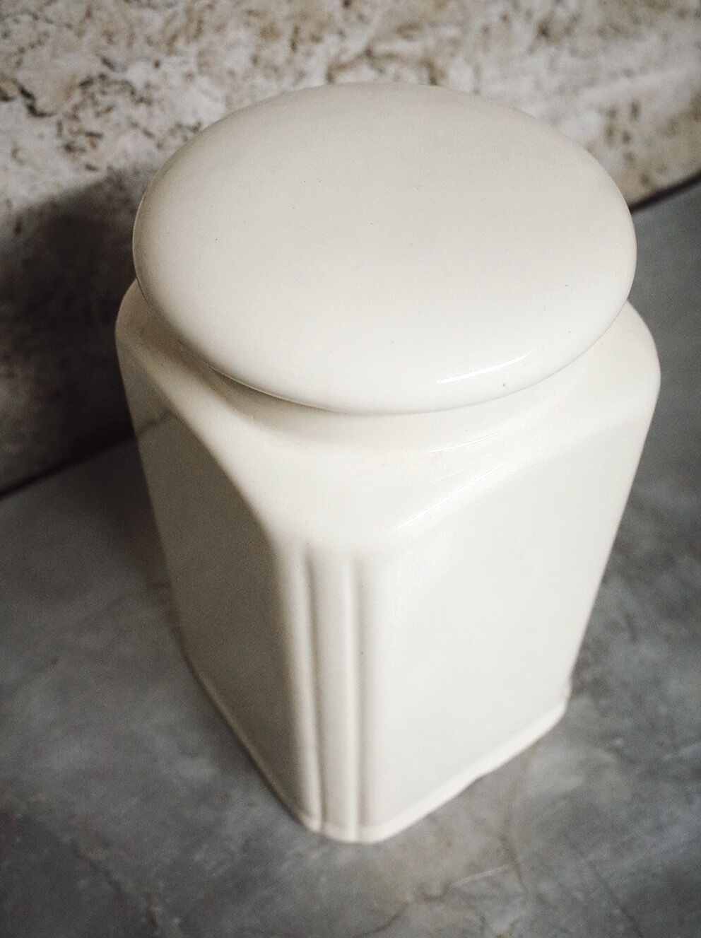 Large Italian ceramic kitchen pot