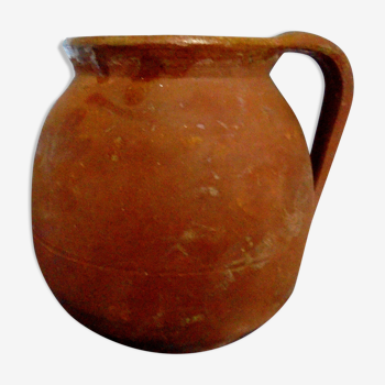 Terracotta pot