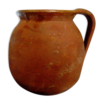 Terracotta pot