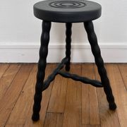 Tabouret tripode pieds bobines