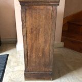 Vertical chest of drawers