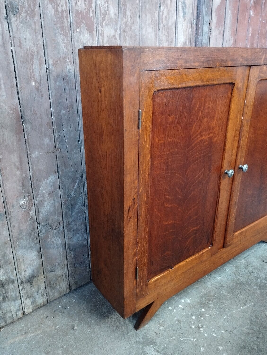 Vintage console sideboard with compass feet
