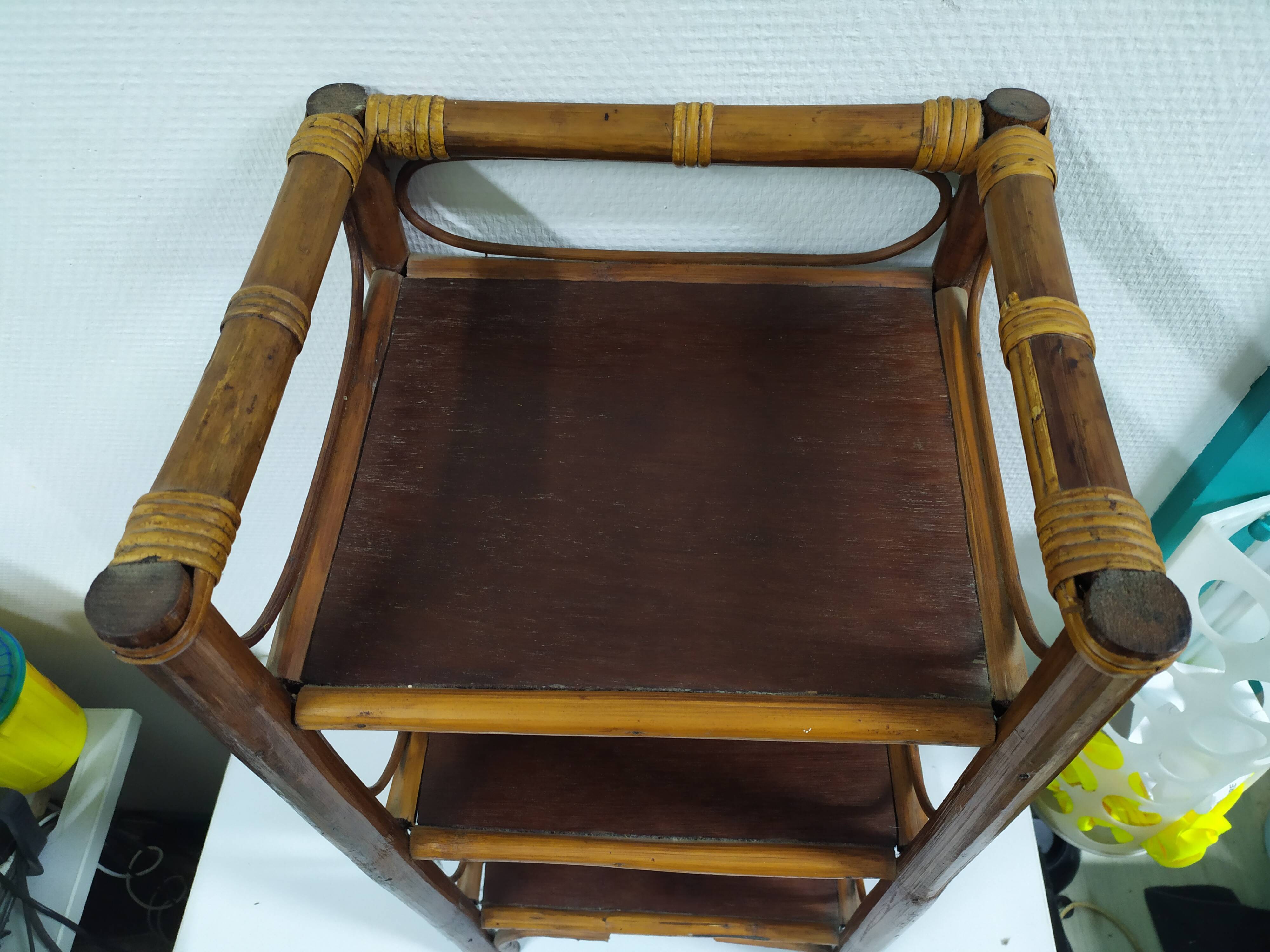 Shelves to put in rattan 70s