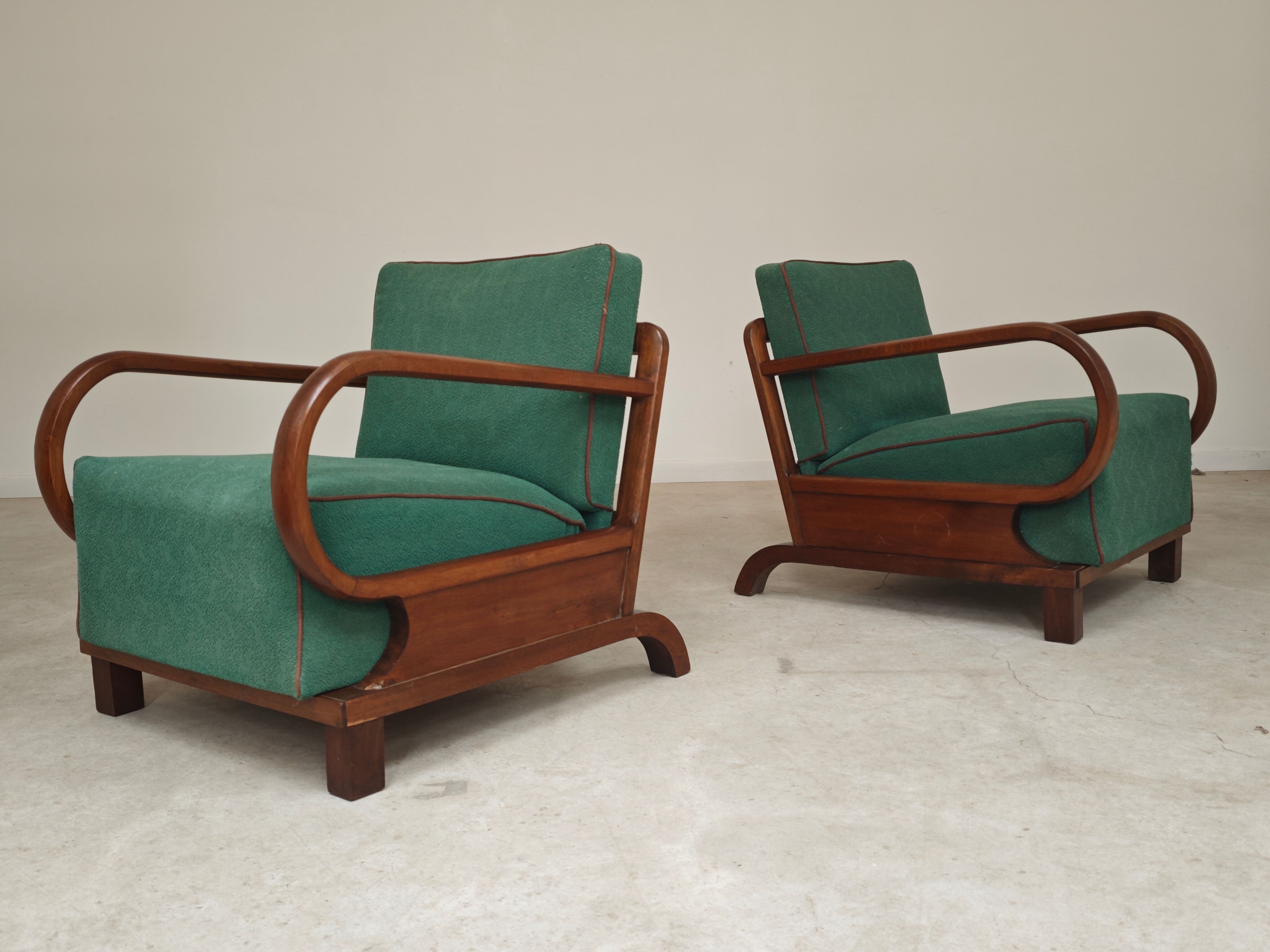 Paire de fauteuils Art déco vert par Jindrich Halabala, Prague 1930