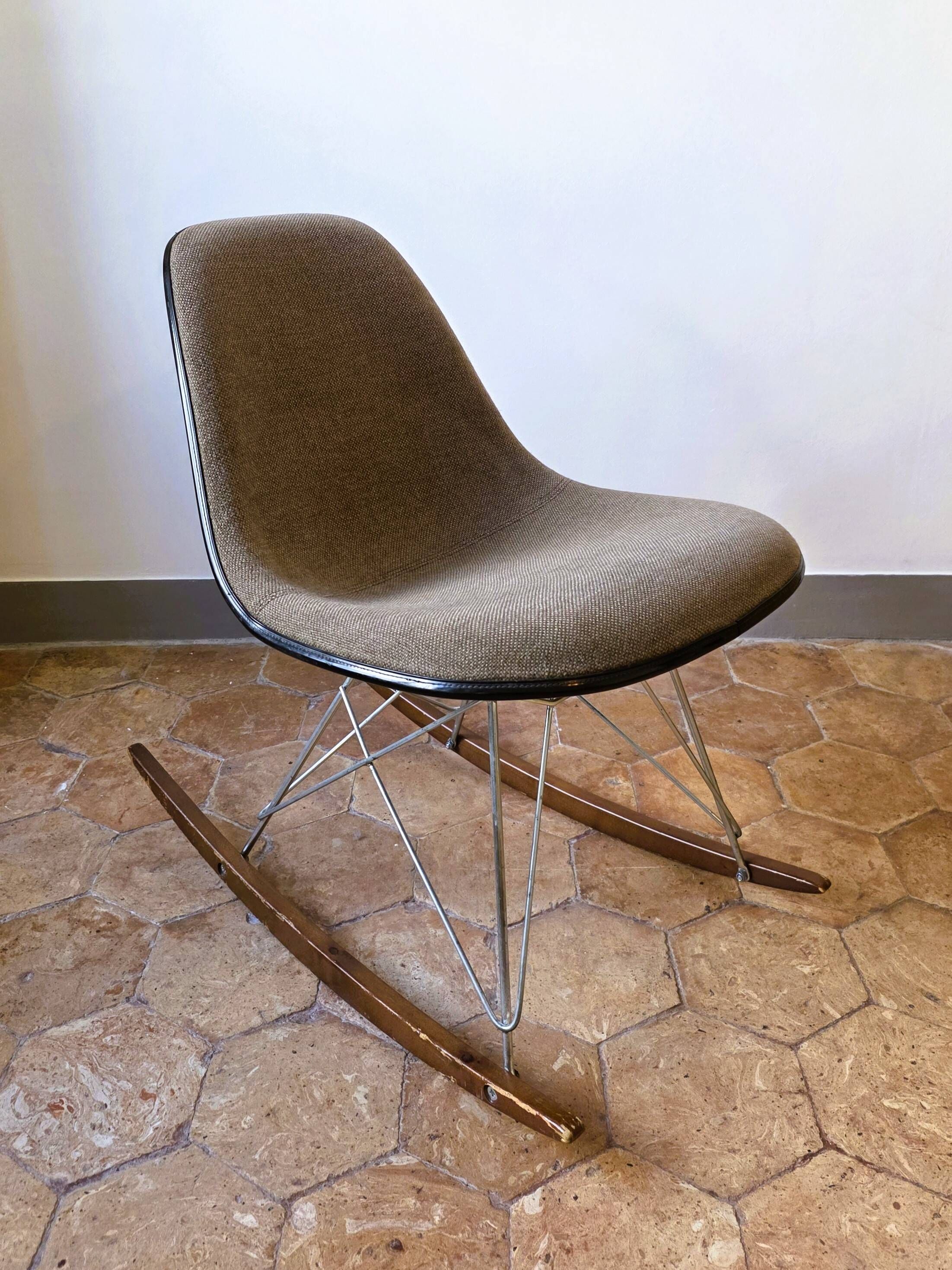 Eames RAR Rocking Chair - Herman Miller – 1968/70 - Fully Upholstered