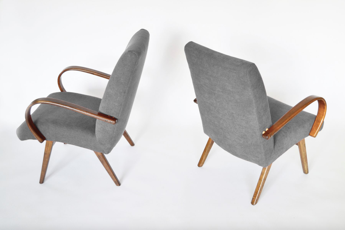 Pair of armchairs 53 by Jaroslav Smídek for TON, years 1960