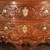 Commode arlésienne 18e