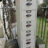Meuble à tiroirs