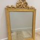 Miroir à fronton de style Louis XVI - Noeud de ruban - Fin XIXe