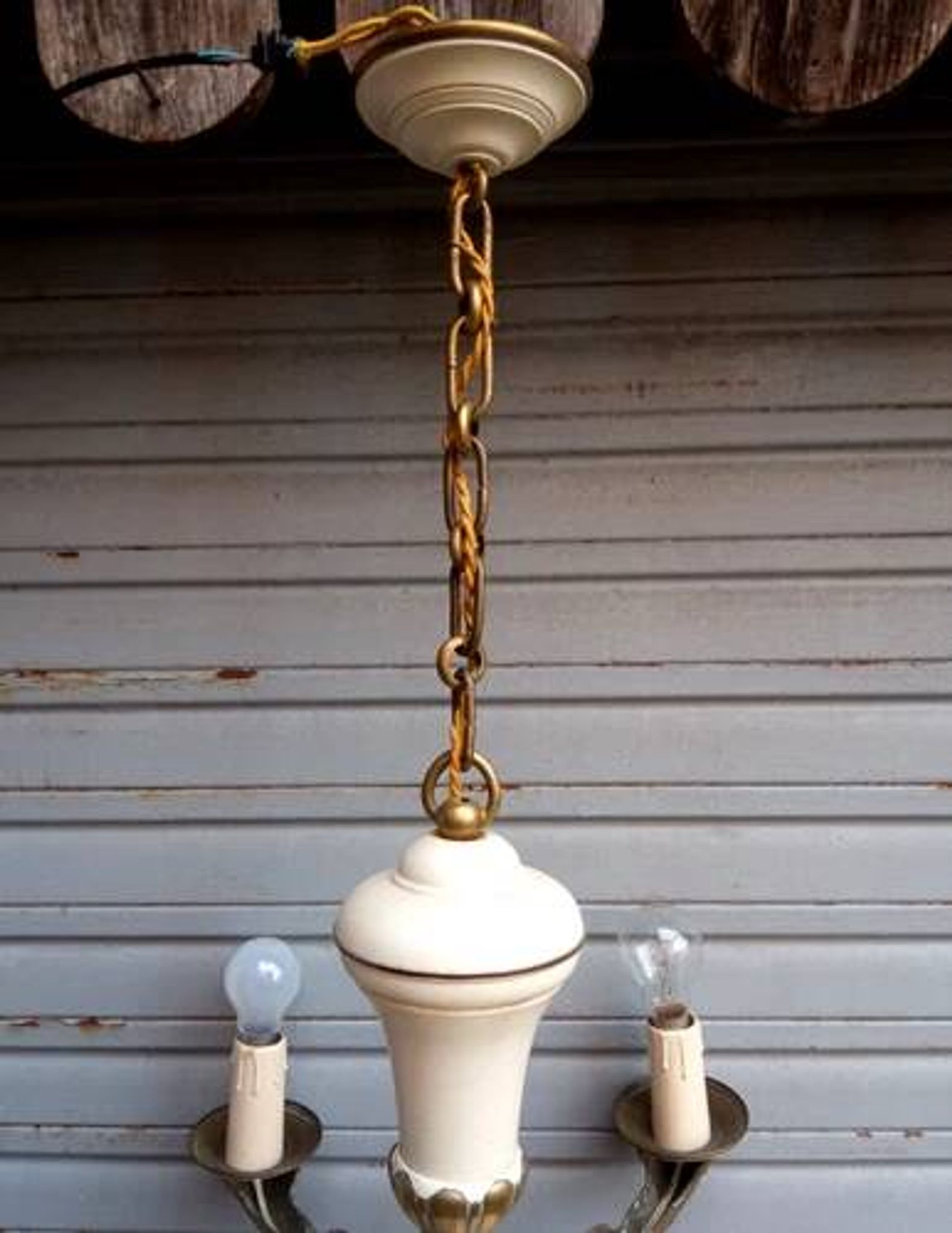 Rare chandelier with 5 lights in bronze and lacquered brass - Circa 1940 - in working condition.