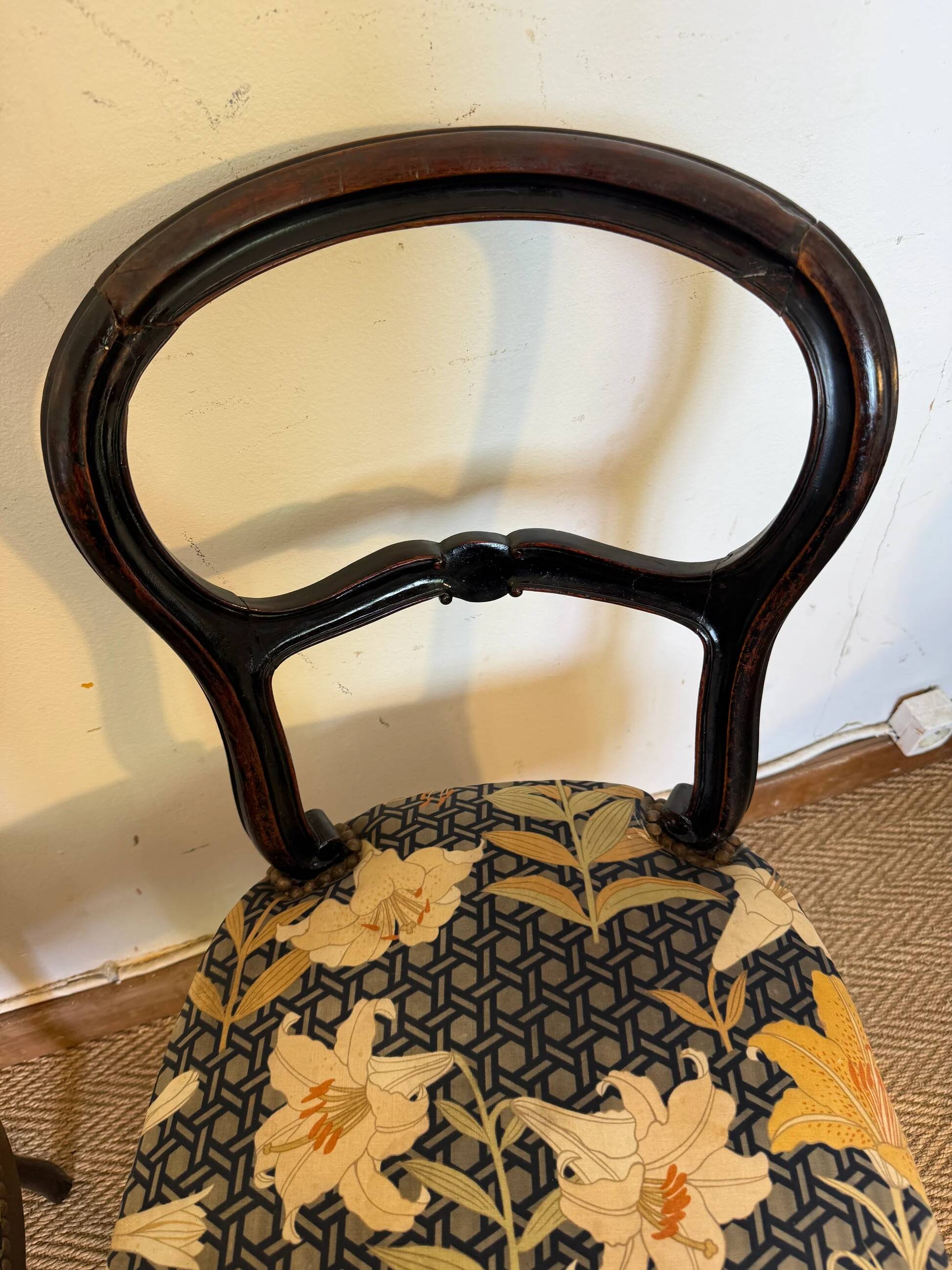 Paire de chaises style Louis Philippe