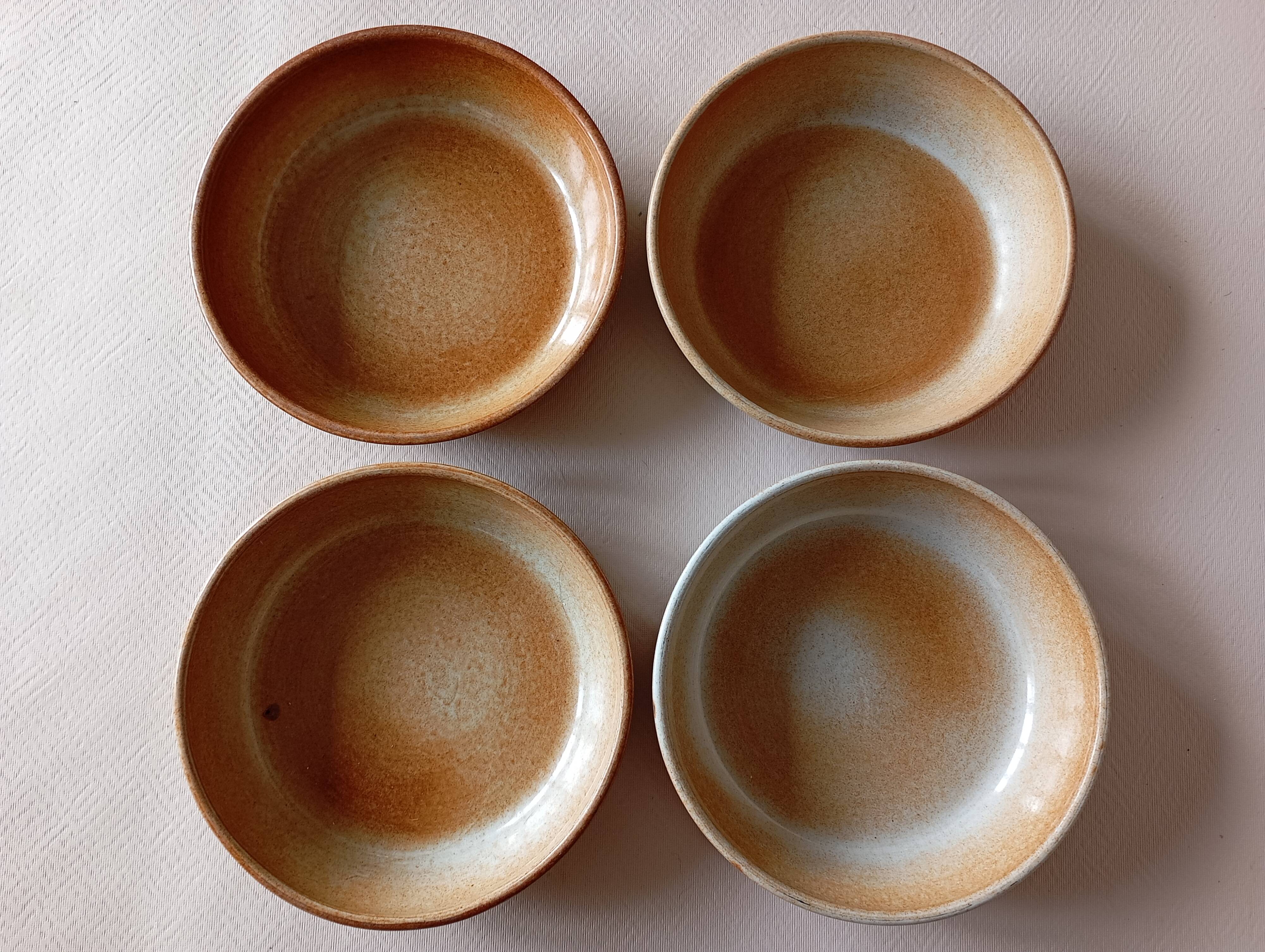 4 Montgolfier stoneware calotte plates