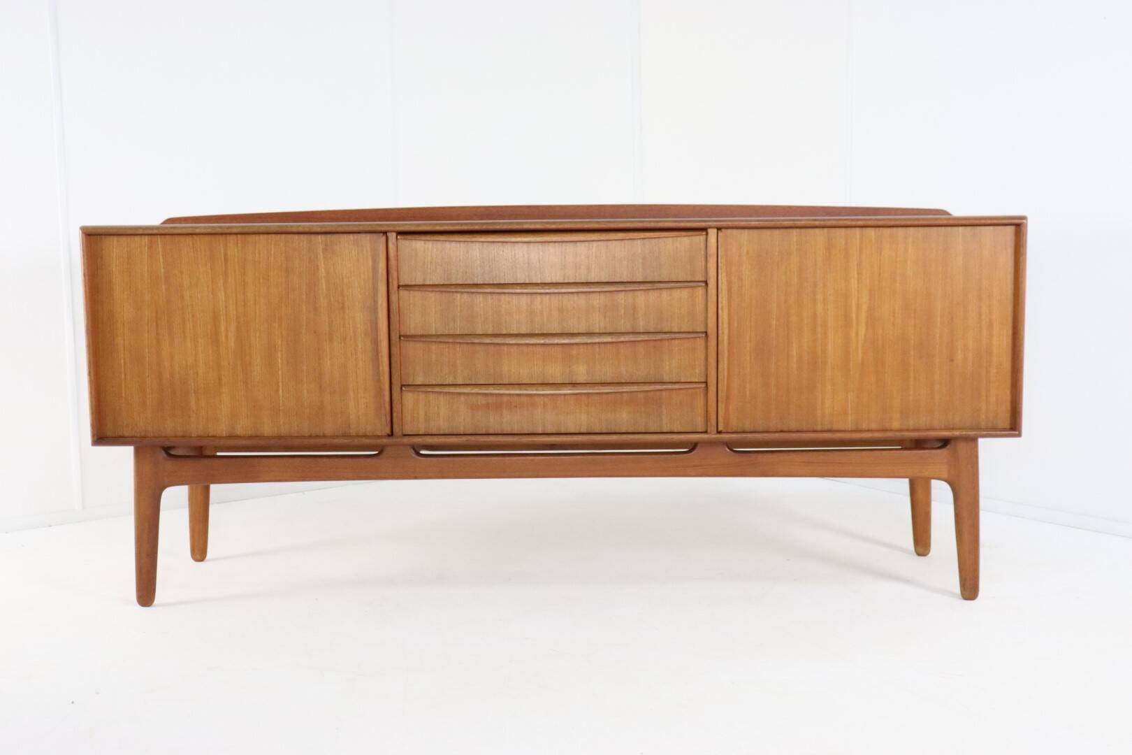 Sideboard Svend Aage Madsen for K. Knudsen & Søn