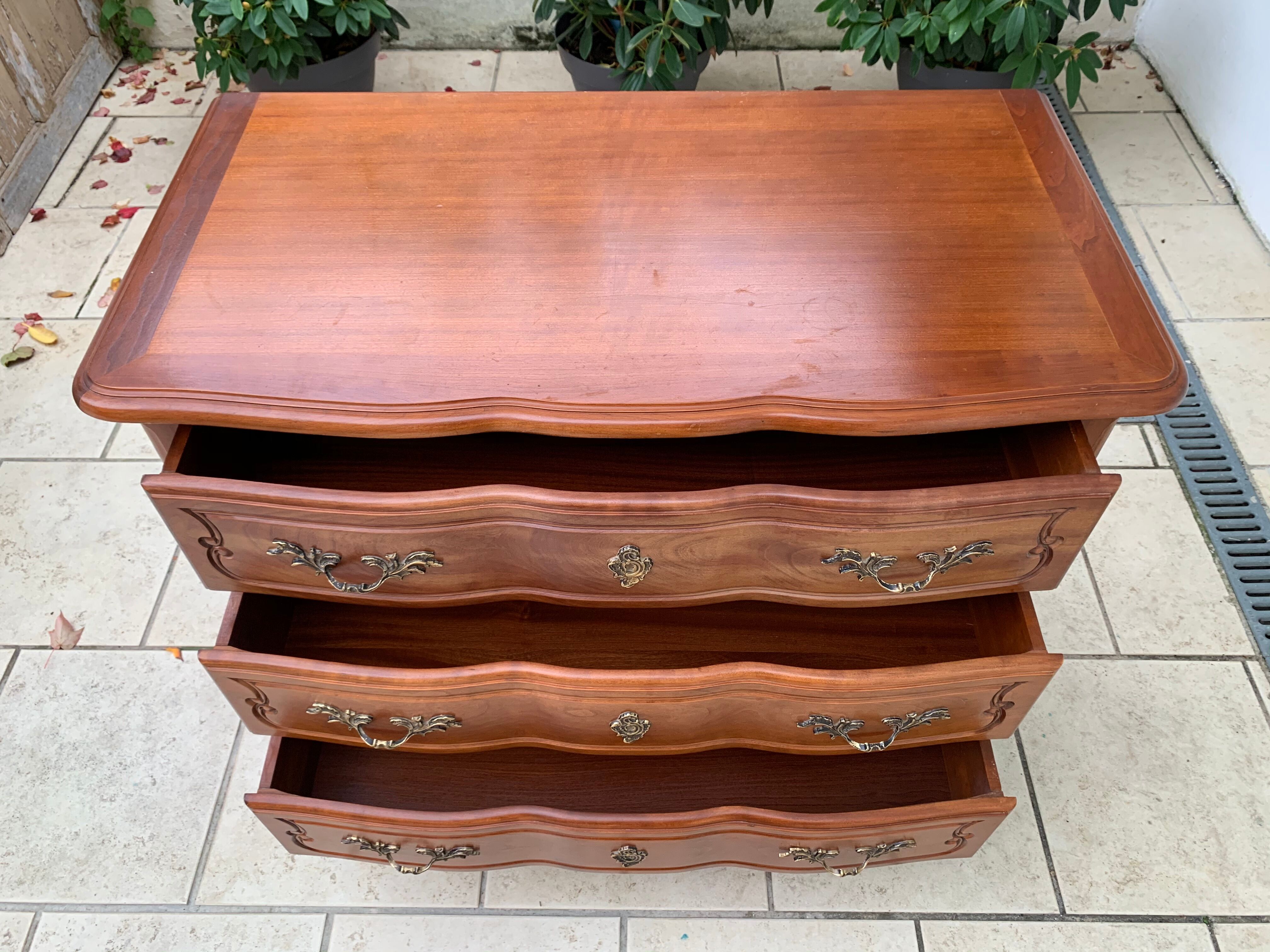 Commode de style Louis XV