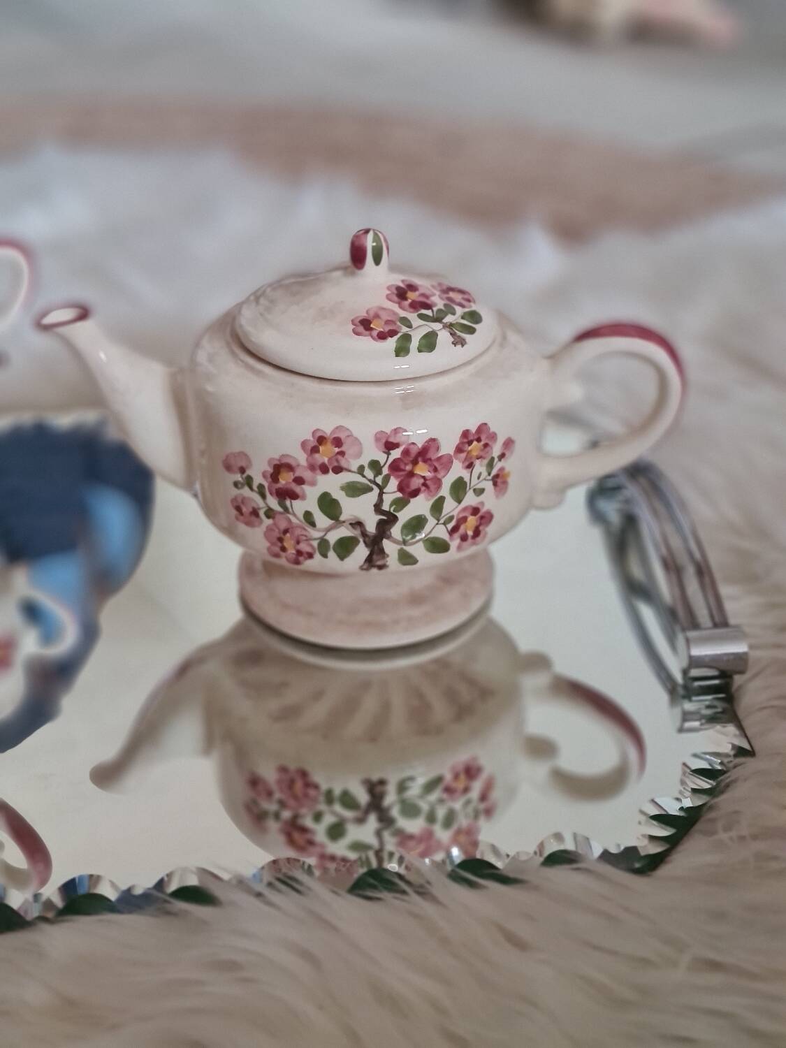 Artisanal ceramic coffee service