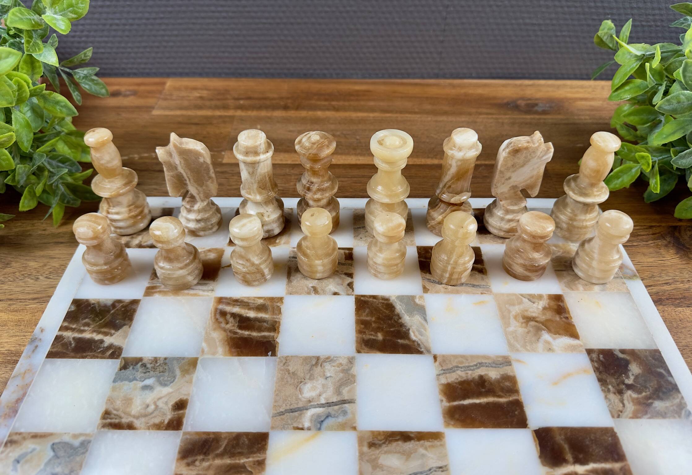 Jeu d’échecs en onyx – Plateau et pièces en pierre naturelle