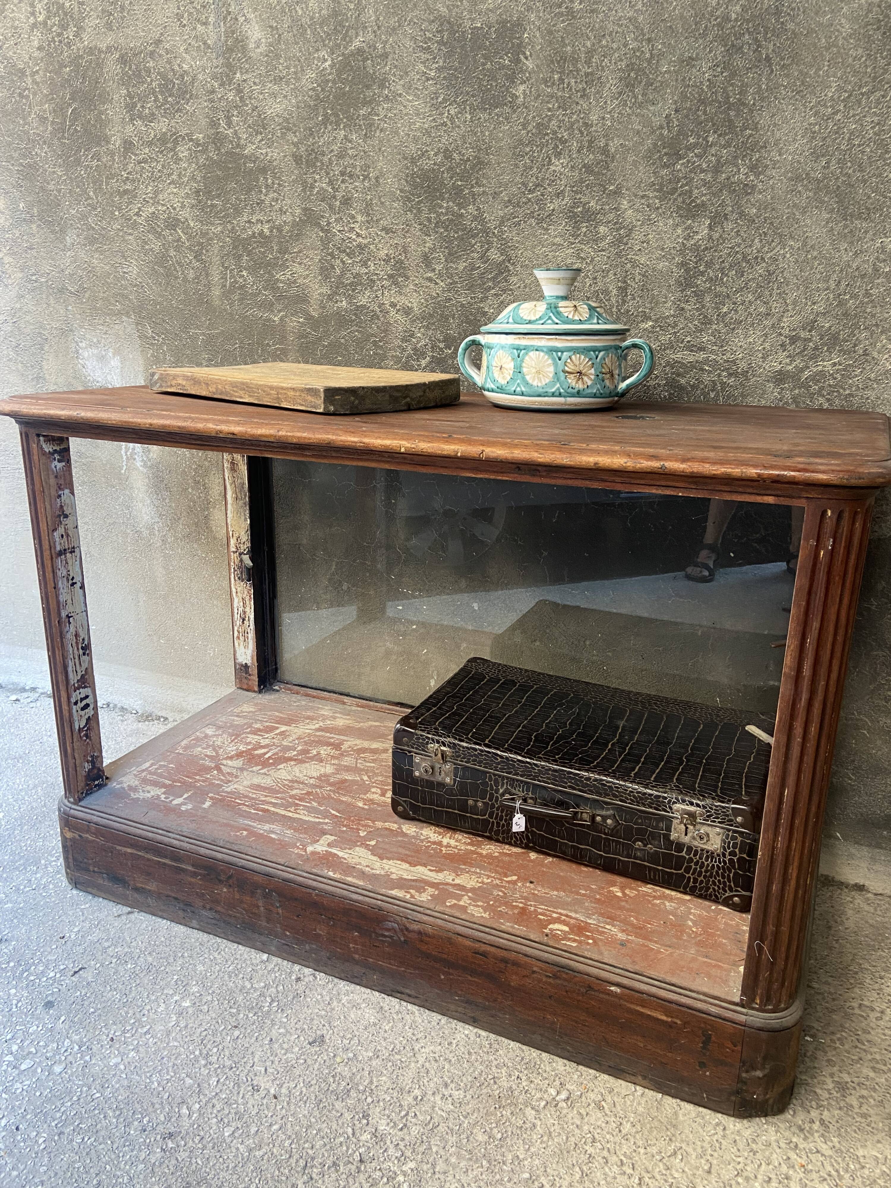 Natural oak countertop
