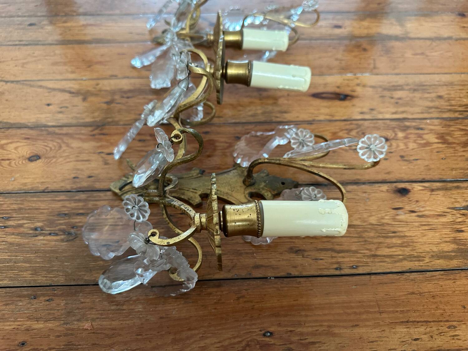 2 vintage bronze wall lights with pendants