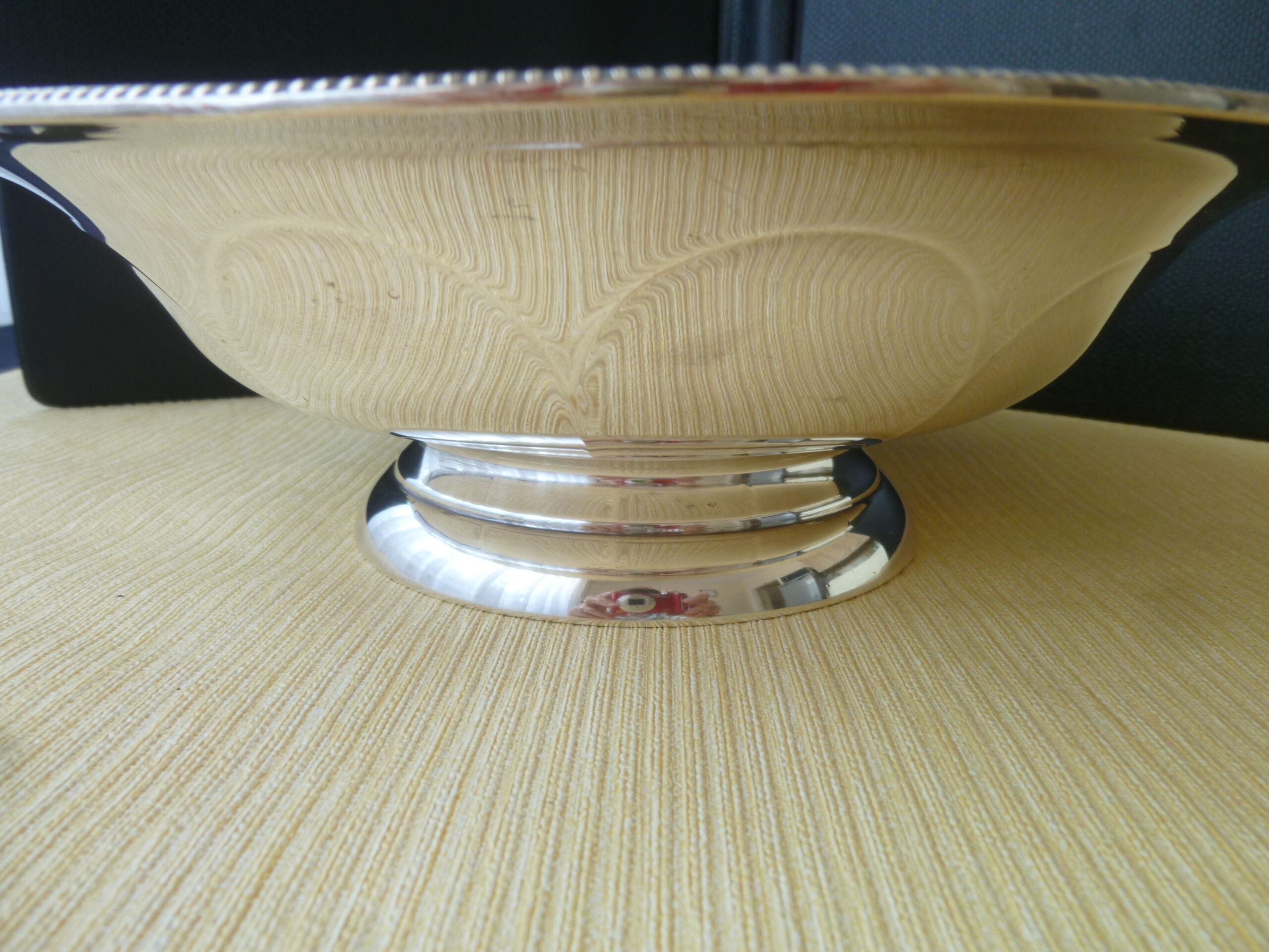 Fruit cup or centerpiece on silver metal shower pird Gadroon décor