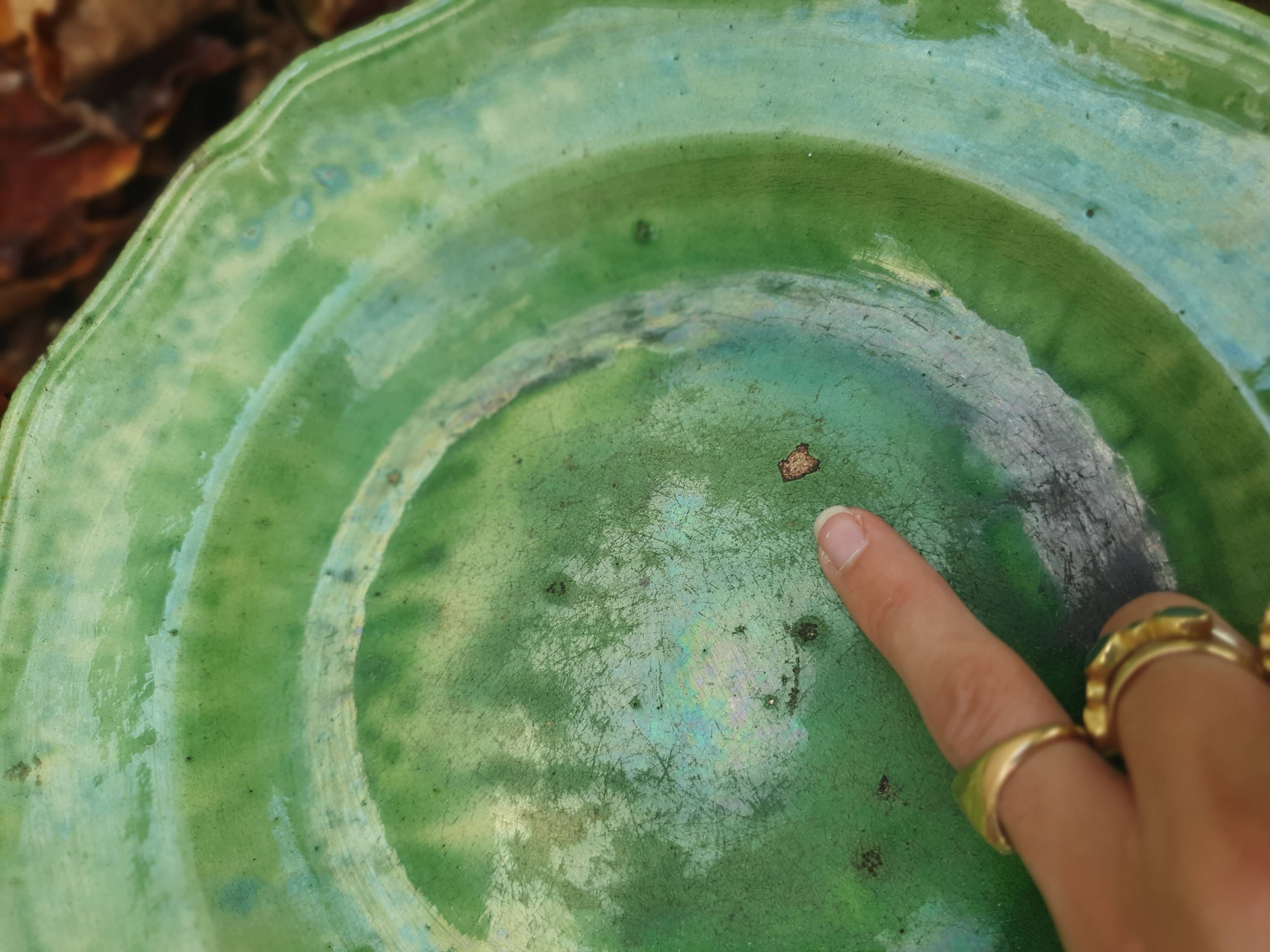 Hollow plate in green glazed clay Etienne Noël