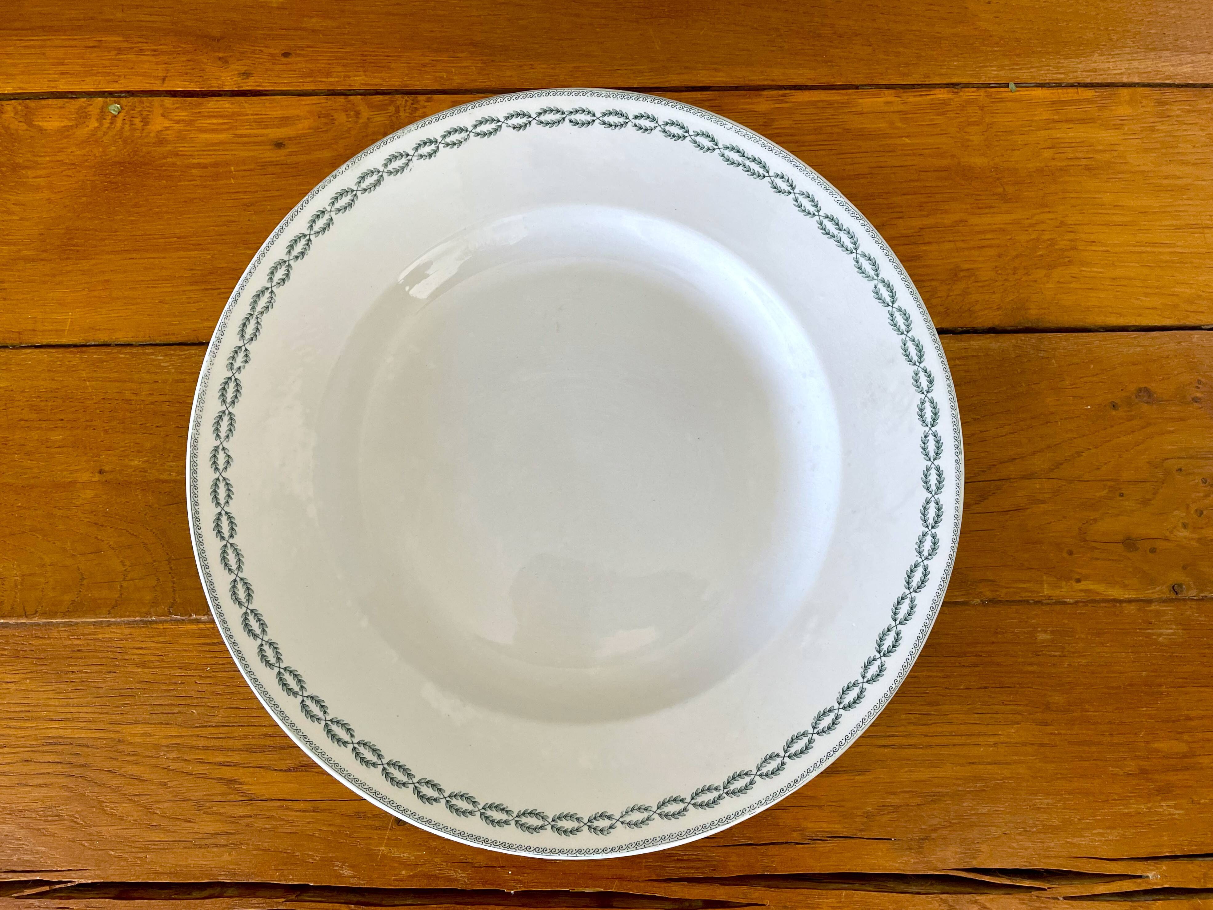 Antique serving platter in Sarreguemines earthenware.