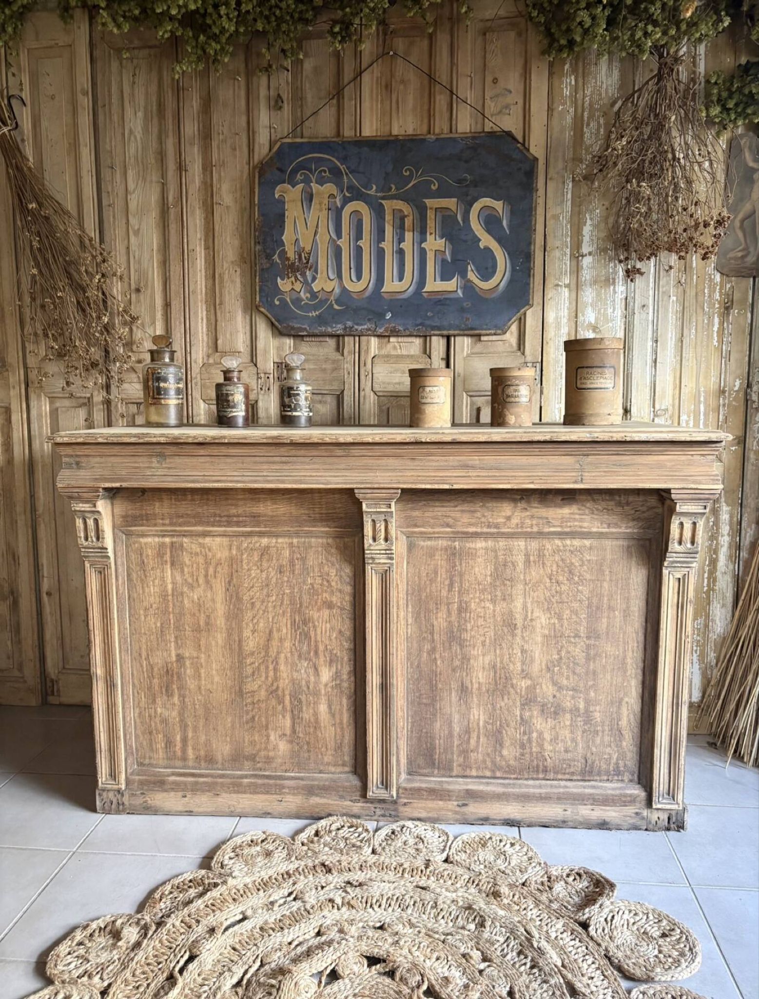 Magnifique Ancien Comptoir De Commerce En Chêne À Nombreux Tiroirs